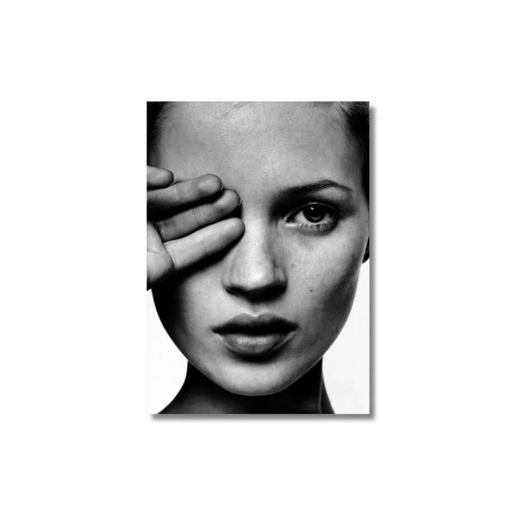 B&W Kate Moss single | 24x32 high HD resolution